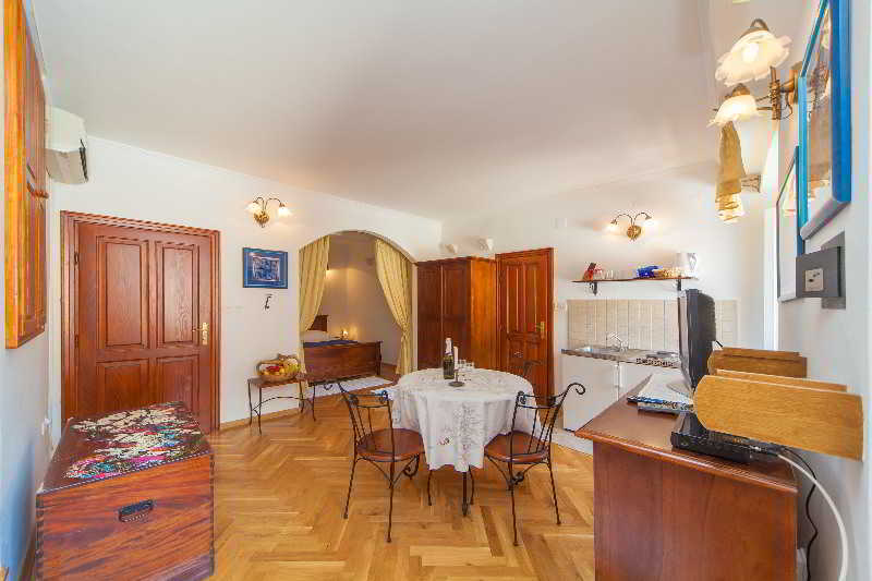 Amoret Hotel