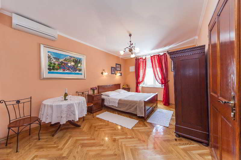 Amoret Hotel