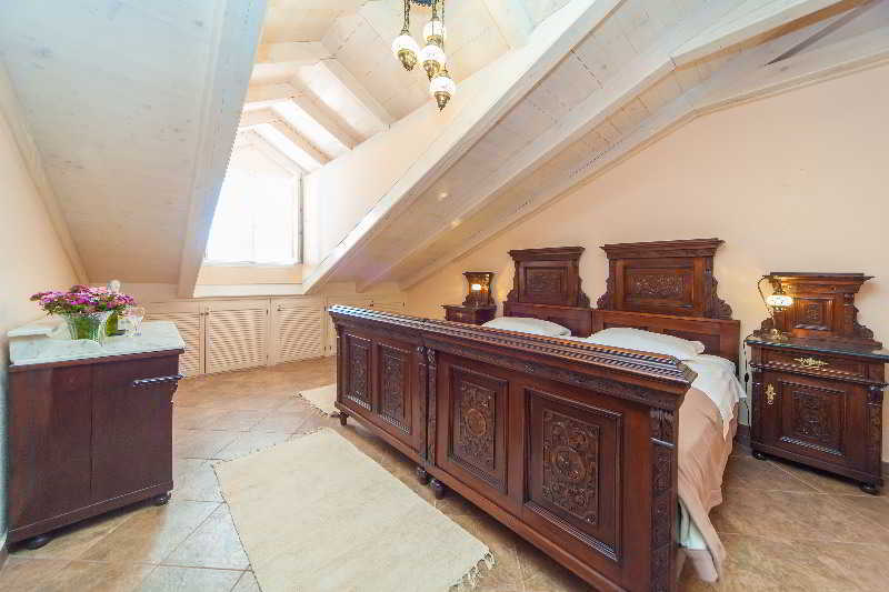 Amoret Hotel