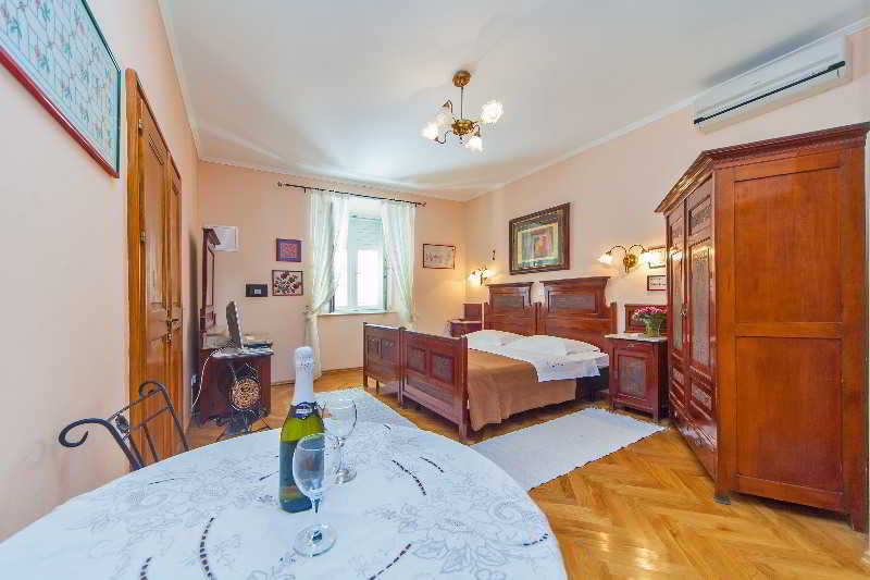 Amoret Hotel