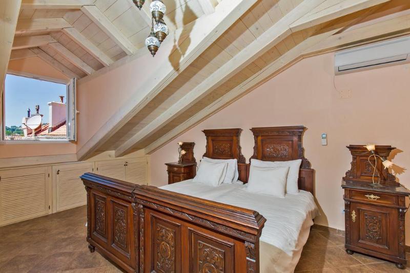 Amoret Hotel 3*