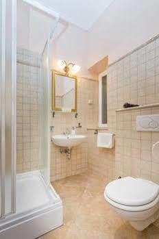 Amoret Hotel 3*